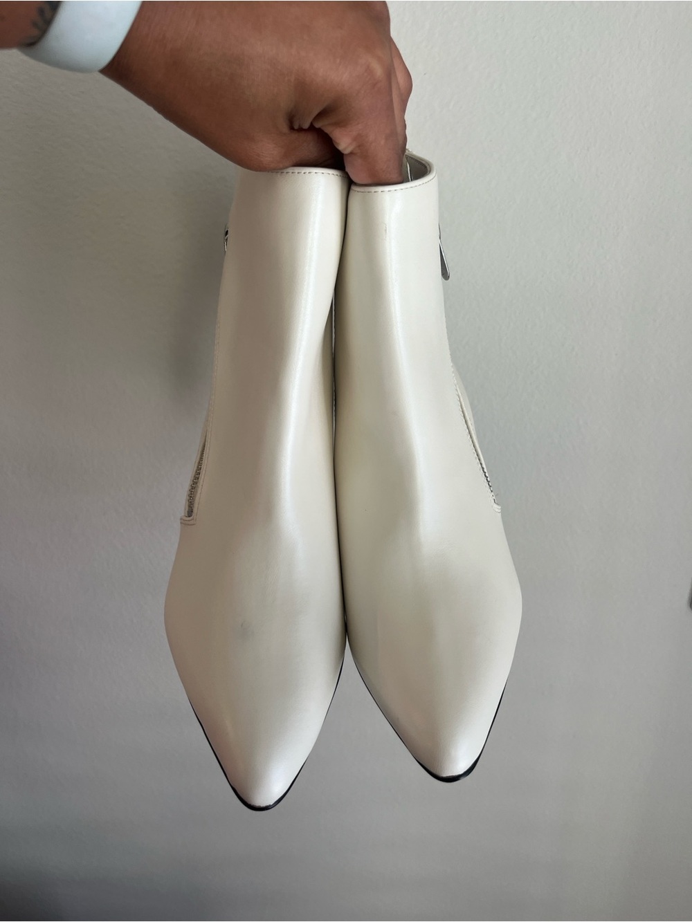 Adrienne Vittadini Cream Ankle Zip-Heel Boot